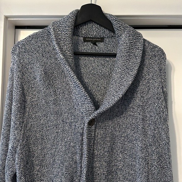 Chunky cardigan - great business casual look for fall/winter - Picture 2 of 2